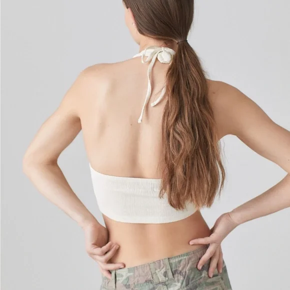 NWT Urban Outfitters Valeria Halter Top - Picture 3 of 4